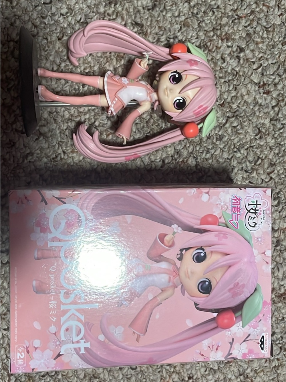 Sakura Hatsune Miku Figure Qposket - Picture 2 of 2